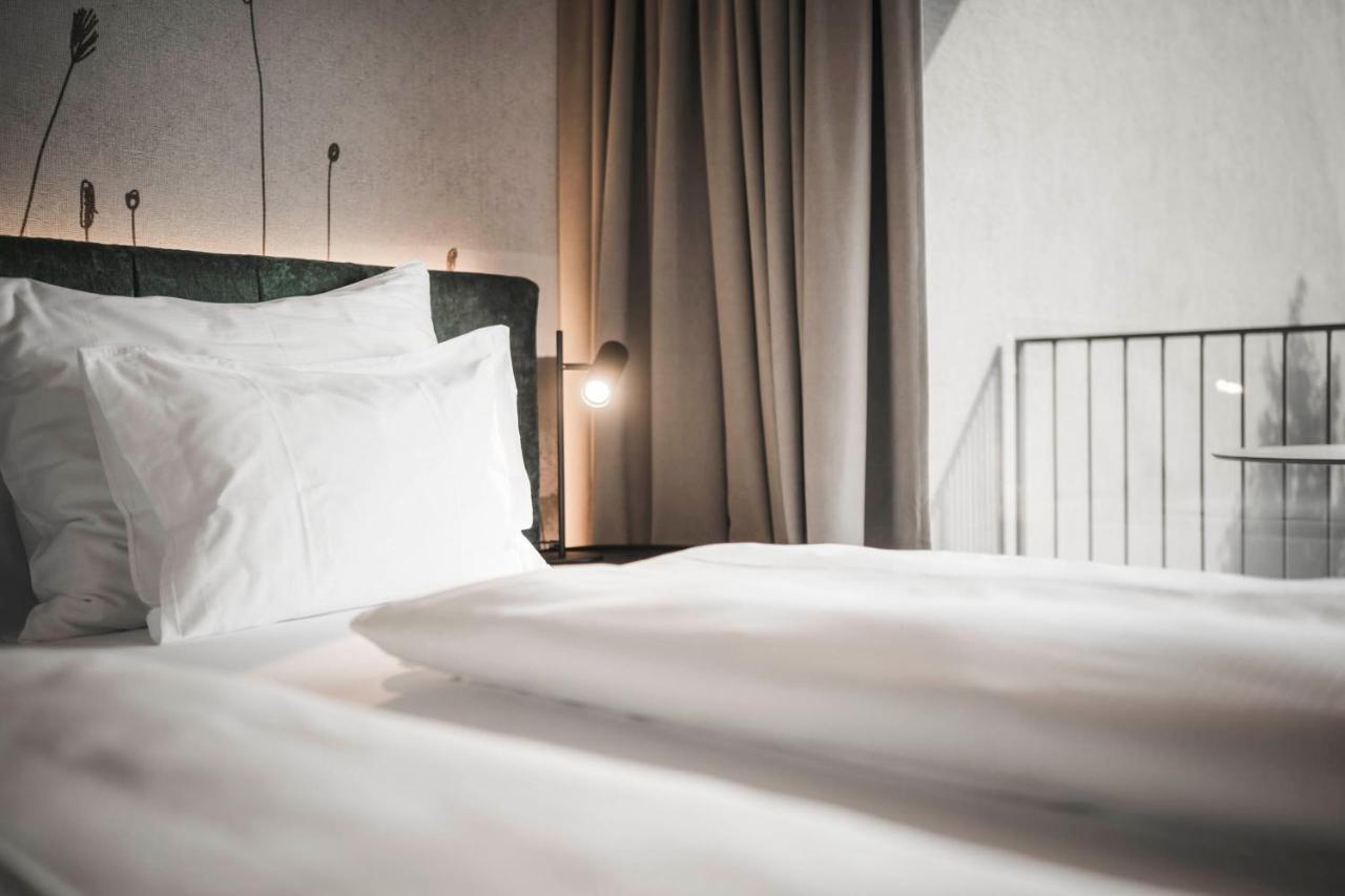 Somvita Suites Tirolo Eksteriør billede